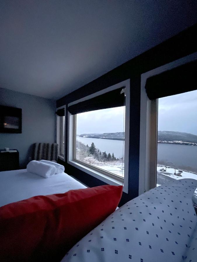 Coastal Lookout Suites Корнер-Брук Екстер'єр фото